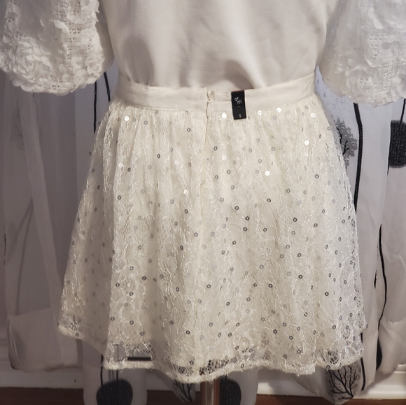 Abercrombie & Fitch mini skirt - Picture 6 of 6